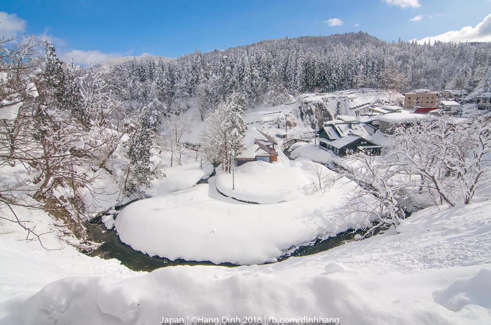 Có một Nhật Bản đẹp sững sờ mùa tuyết rơi